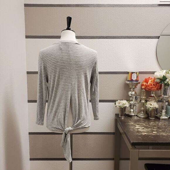 Code X Mode-NWT Knot Front Top Sz S - Picture 2 of 3